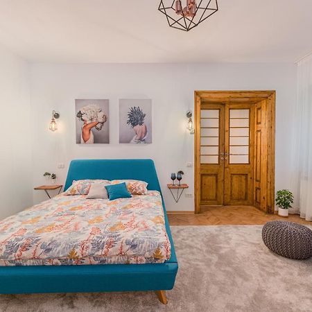 Garden Hideout - Central Apartment Braşov Esterno foto